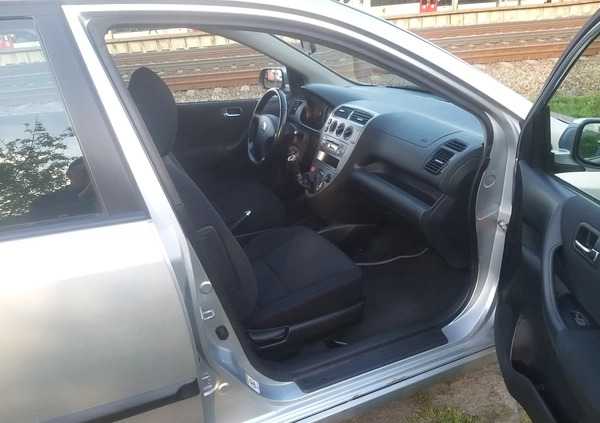 Honda Civic cena 7300 przebieg: 271000, rok produkcji 2004 z Sopot małe 631